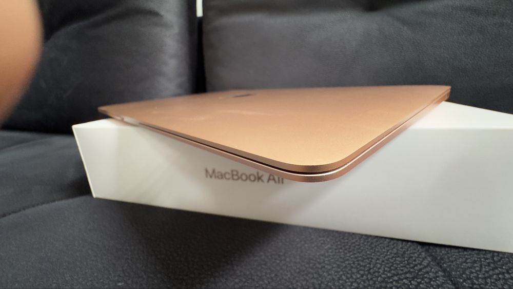 Macbook air M1 /8 gb ram/Ssd 256 gb PINK
