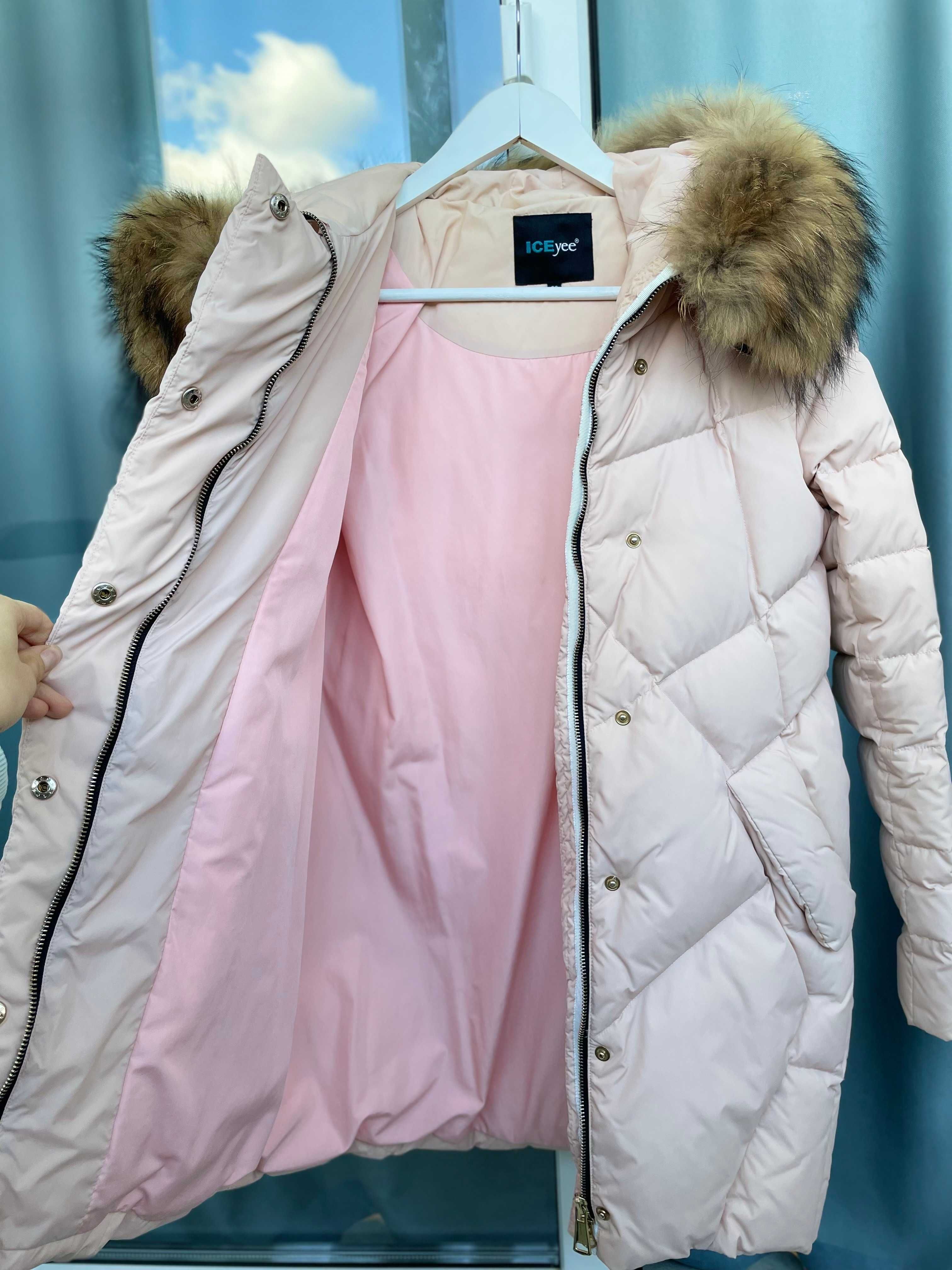 Пухова куртка ICE YEE, розмір S