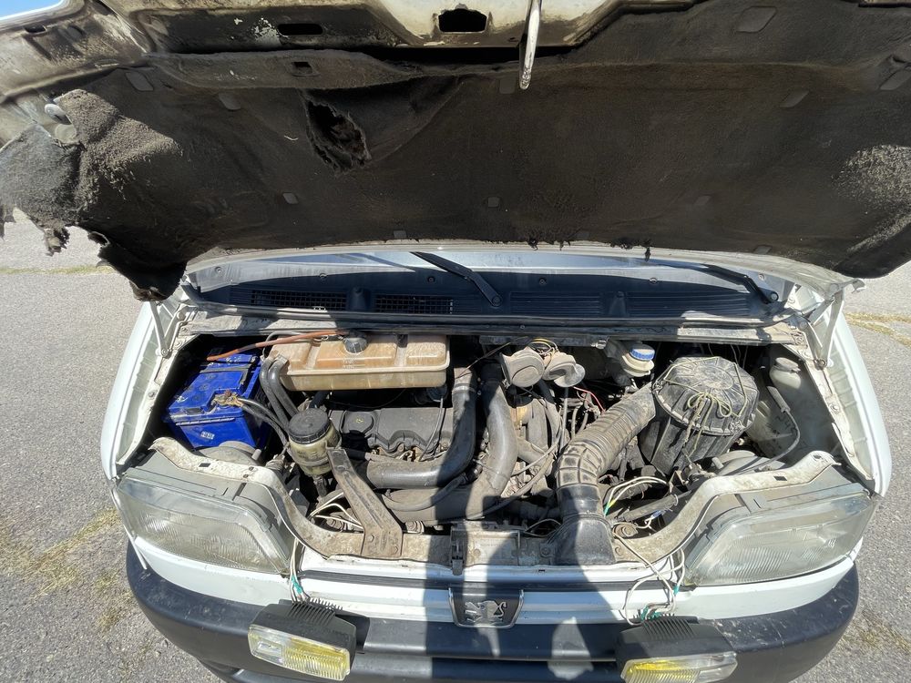 Peugeot Boxer 2.5 дизель
