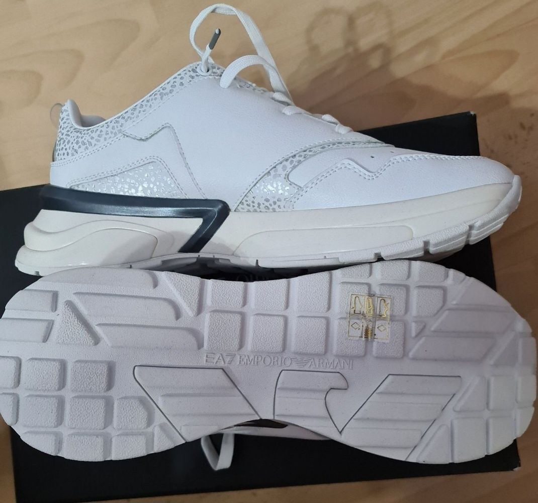 Snakersy emporio armani.
