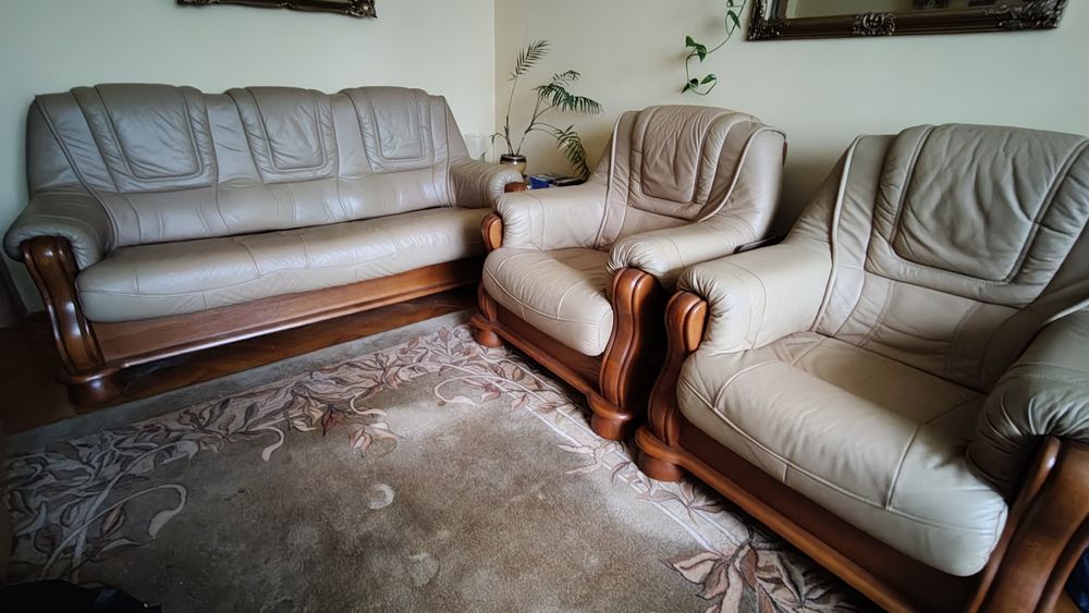 Sofa rozkładana skórzana i dwa fotele