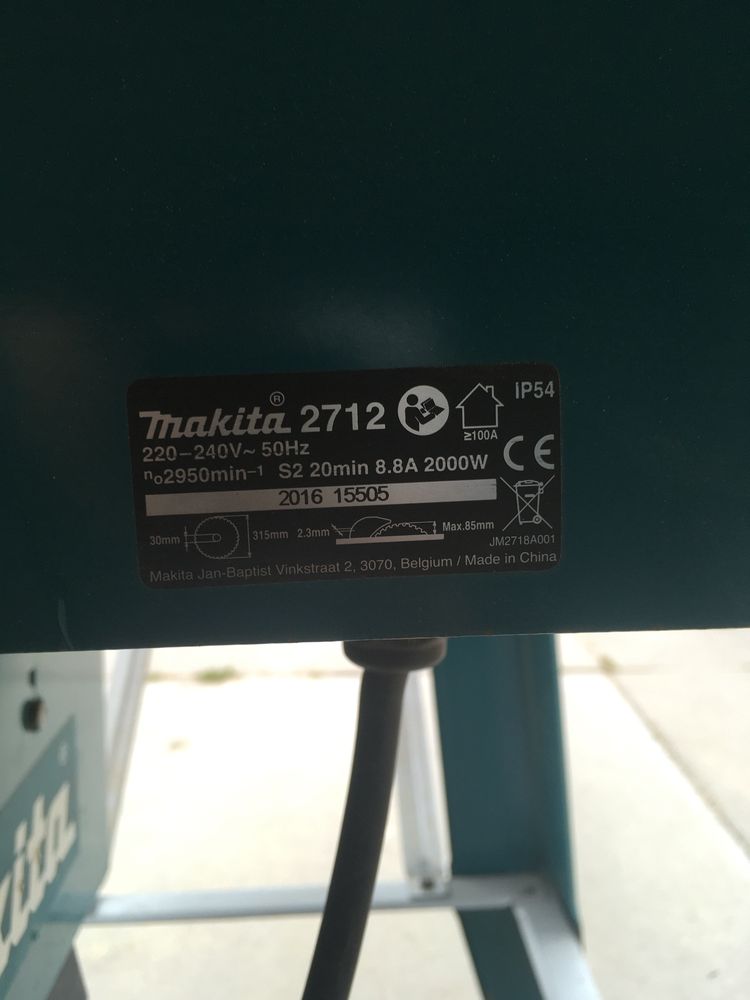 Krajzega cyrkularka makita 2712
