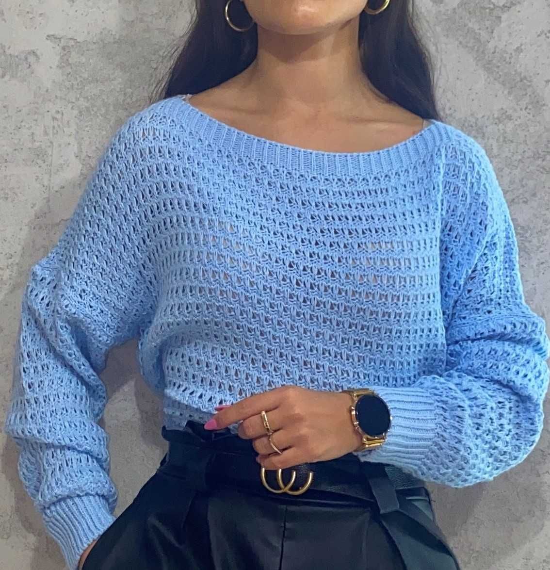 Sweter z ozdobnej tkaniny typu szydełko r.S