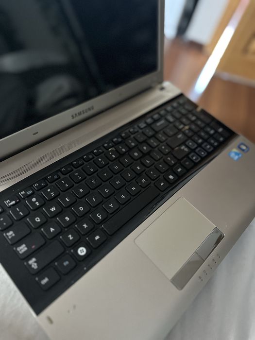 Laptop samsung rv511
