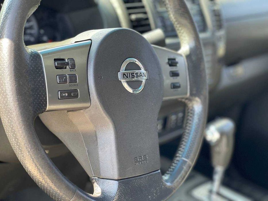 Nissan Navara 2.5 автомат