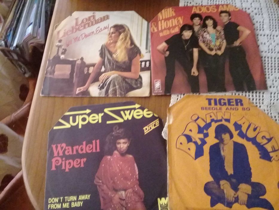 Singles músicas antigas.