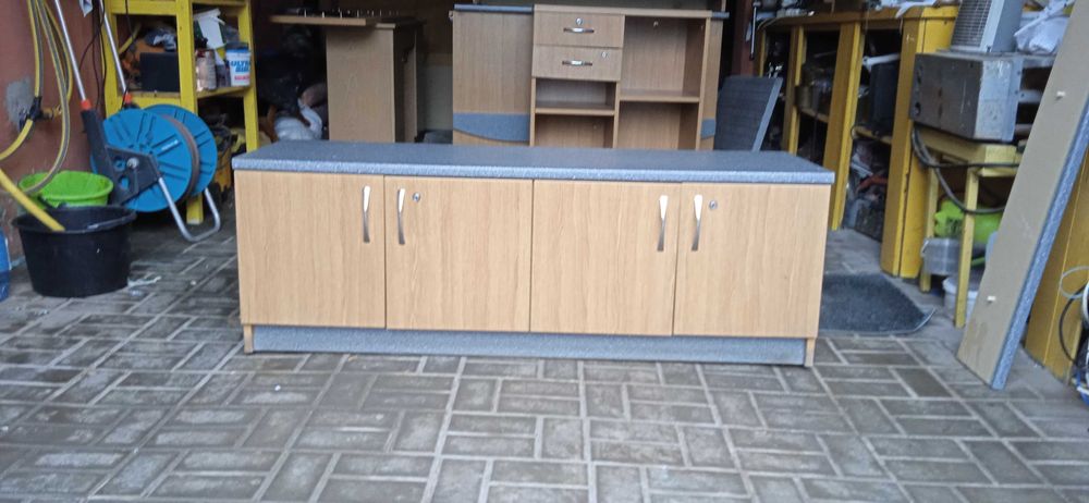 Меблі для магазину,вітальні,тощо...