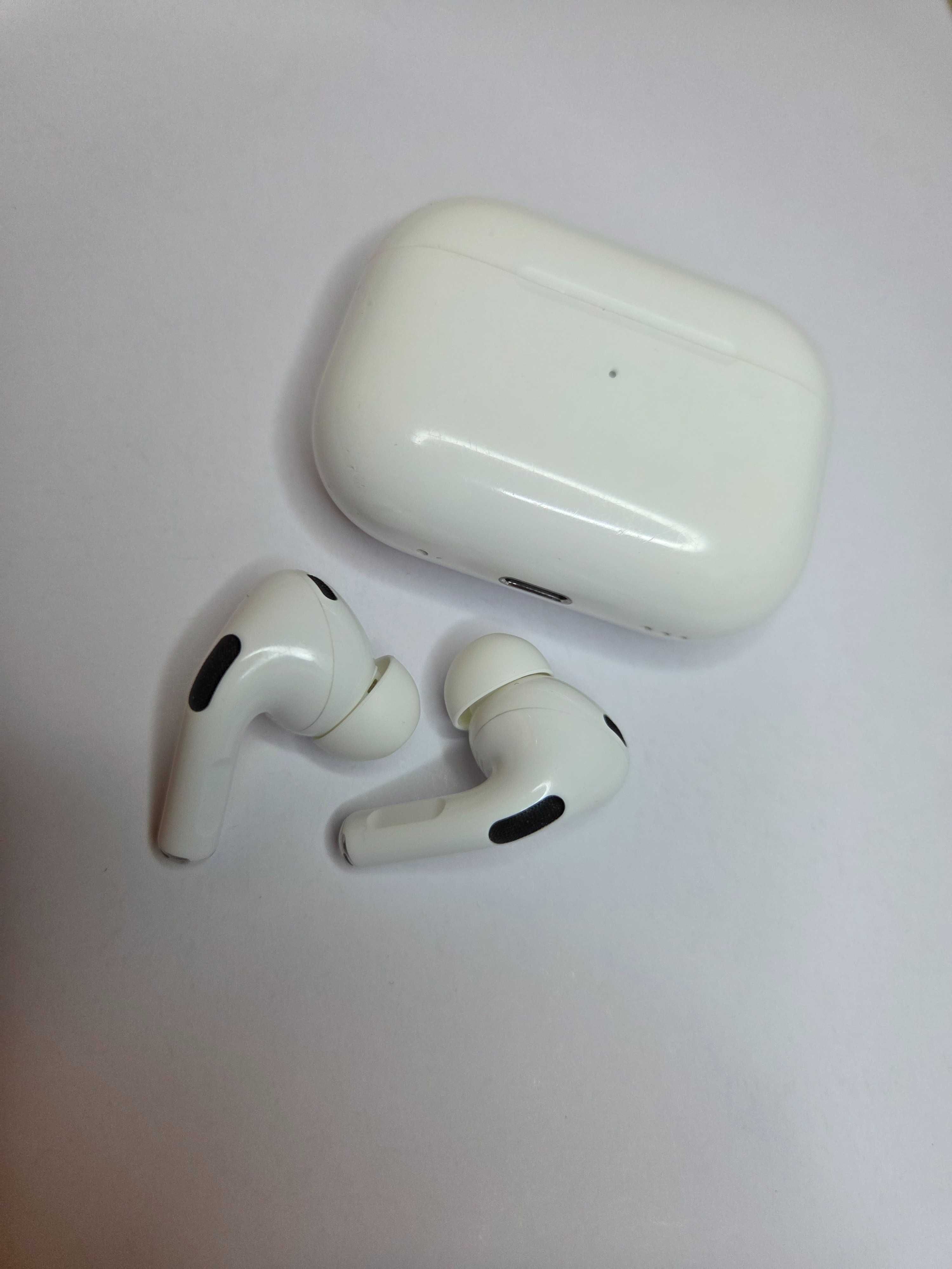 Oryginalne AirPods Pro 2. Generacji (Lightning) - używane