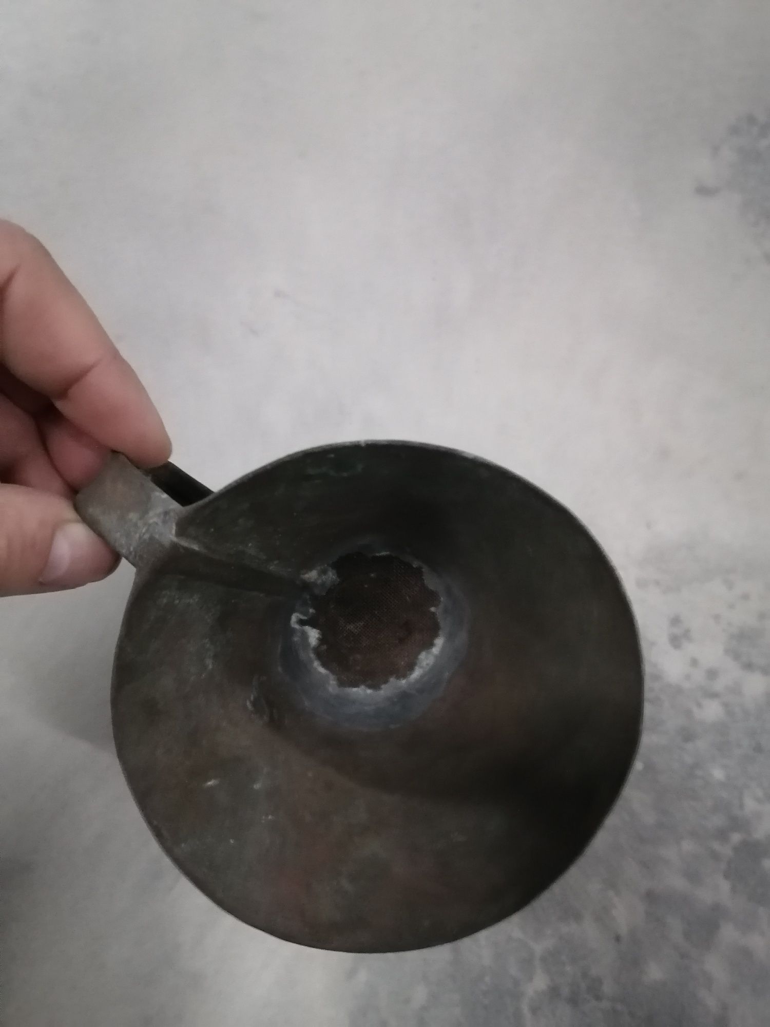 Funil em Latão Estanhado Vintage