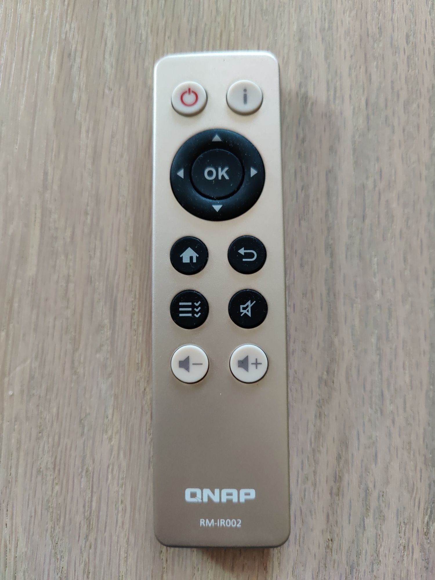 NAS serwer QNAP TS - 453A 4GB + opcje