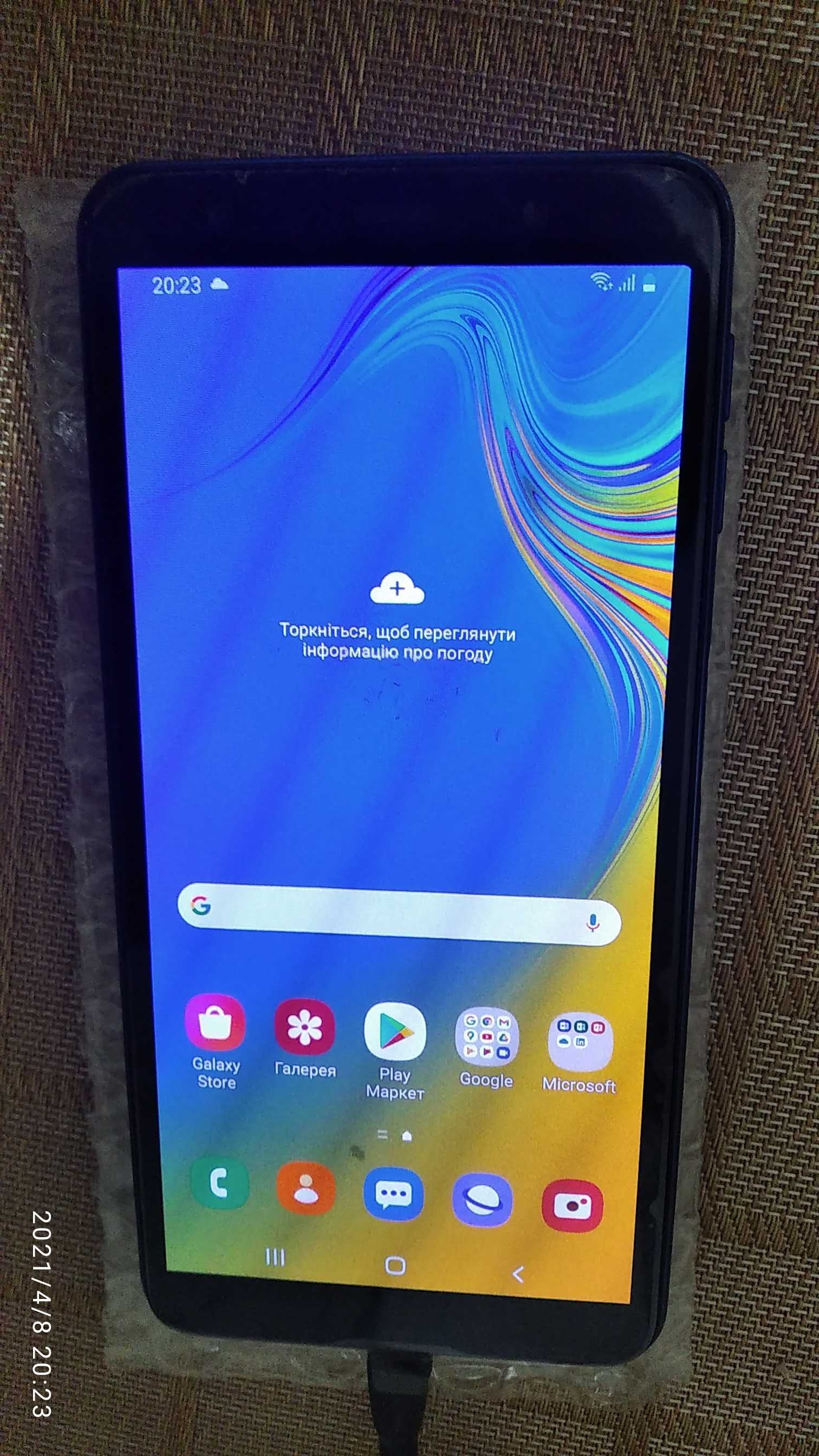 Продам телефон Samsung A750 2018 fn/ds
