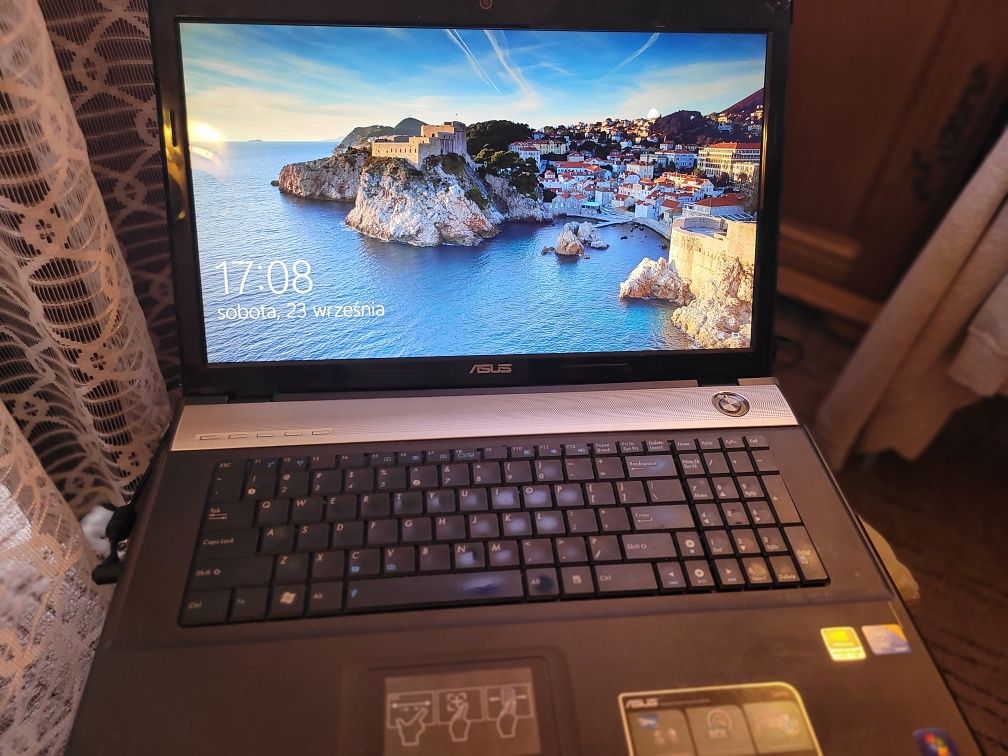 Laptop Asus X71A