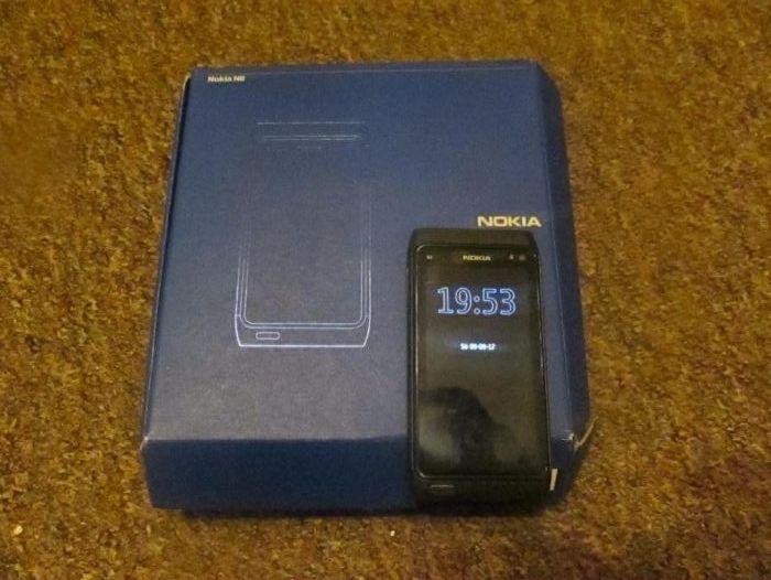 telefon Nokia N8 z pudelkiem (komplet)- stan wręcz IDEALNY/Nokia E 6