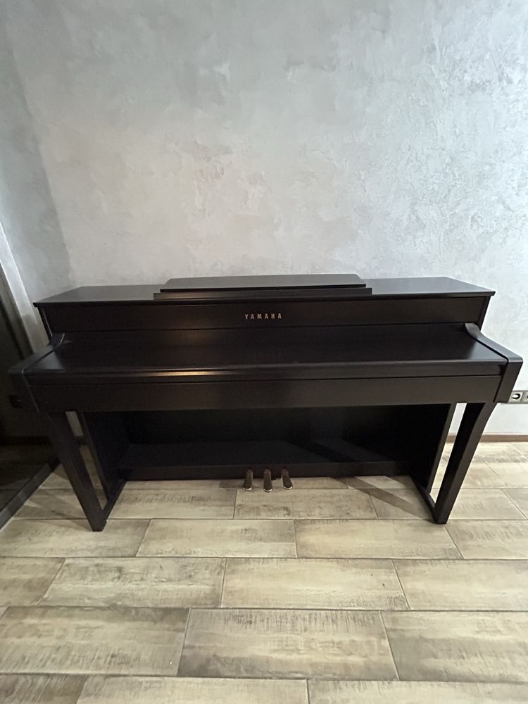 Yamaha Clavinova CLP-645 R цифрове фортепіано