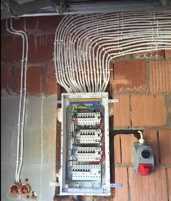 Elektryk Instalacje elektryczne Instalacje fotowoltaiczne automaty