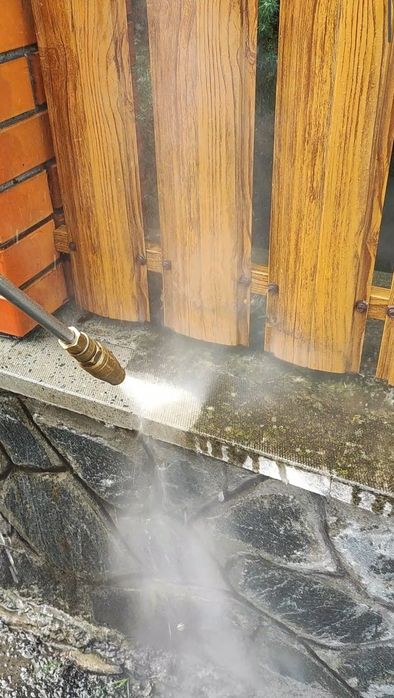 Реставрація бруківки, бетону, паркану