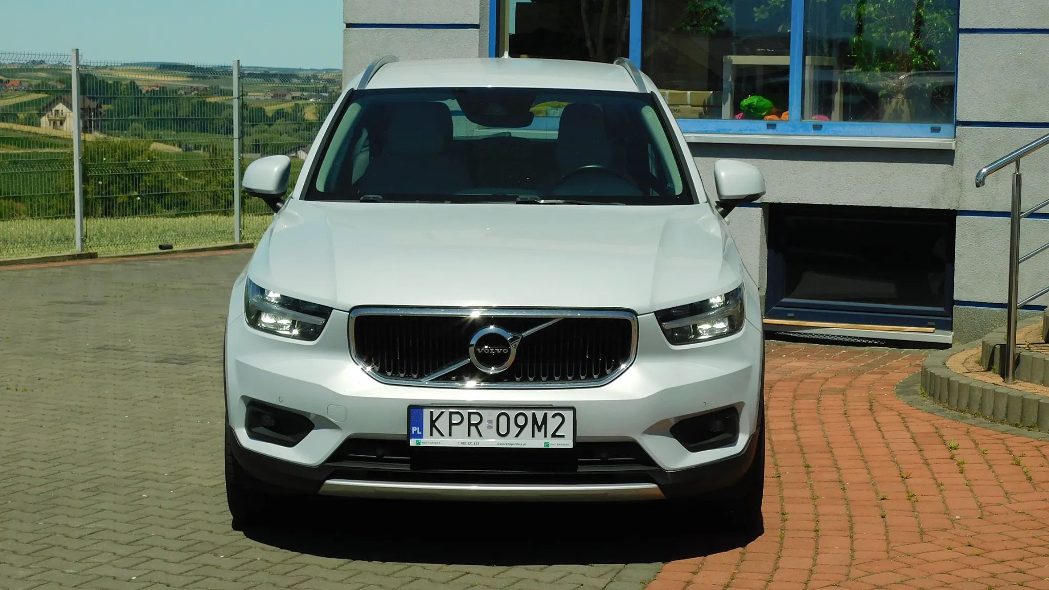 Volvo XC 40 1.5 Plug-In Hybrid T5 TWIN ENGINE 261KM Stan Idealny Jasne Wnętrze