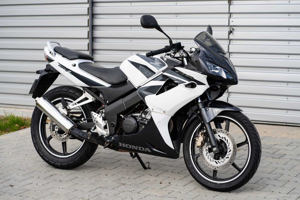 Honda CBR 125 R * 20 tys. km*  Lift Wtrysk kat. A1 / B