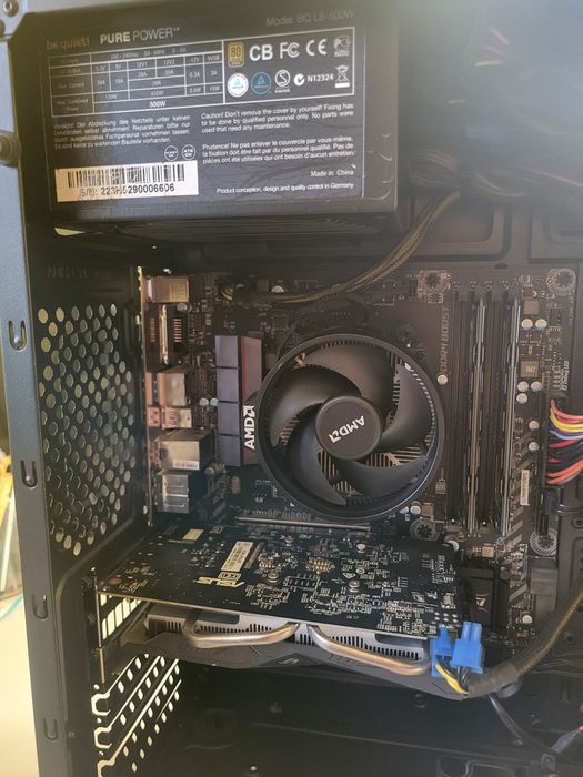 Komputer stacjonarny