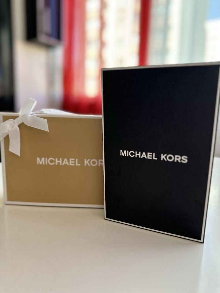 Коробка Michael Kors 20*13*3,5 см для ременів