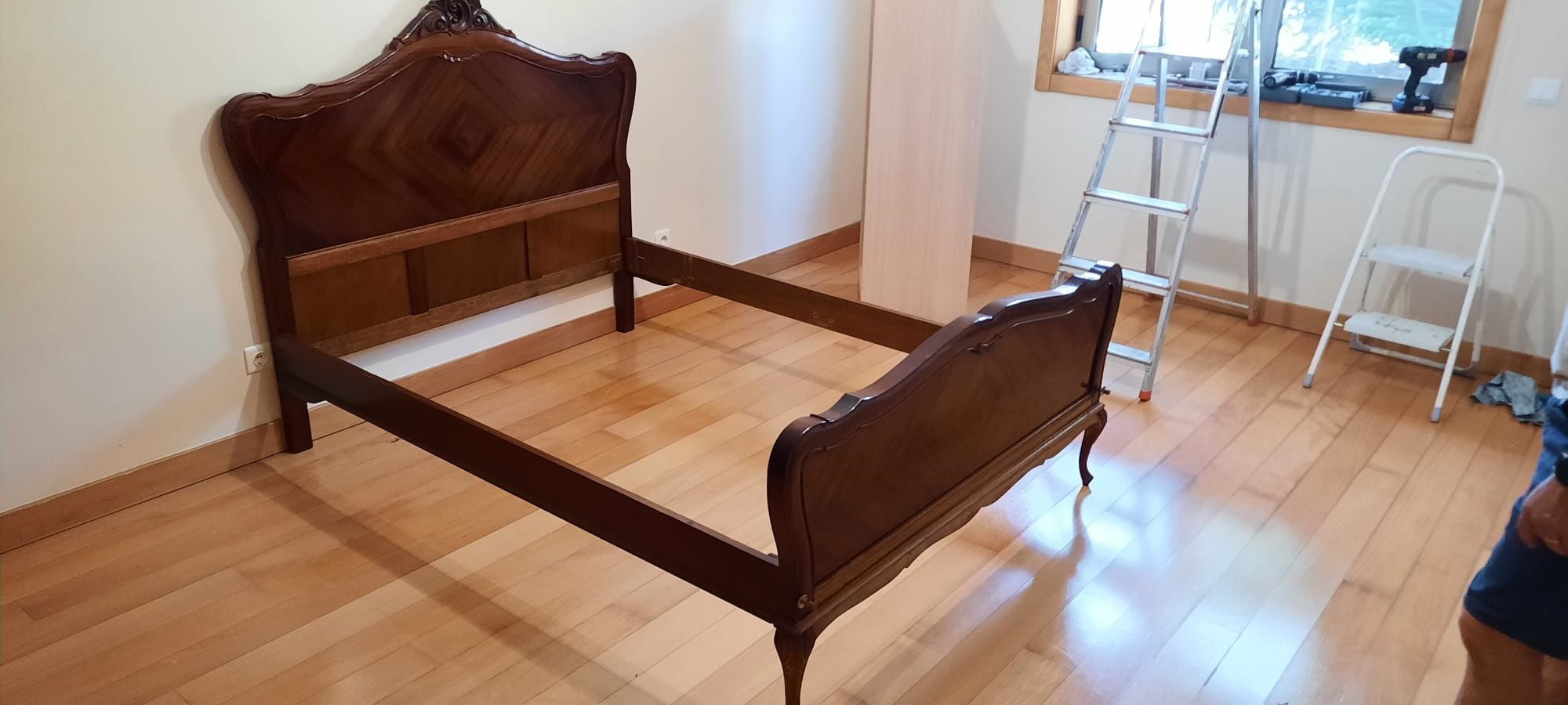 Quarto móveis mogno Queen Anne