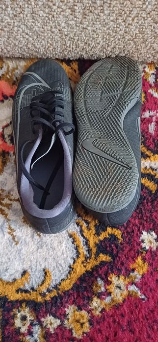 Продам Футзалки Nike Mercurial