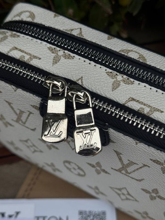 Сумка Louis Vuitton мужская черная сумка Лв через плечо LV барсетка