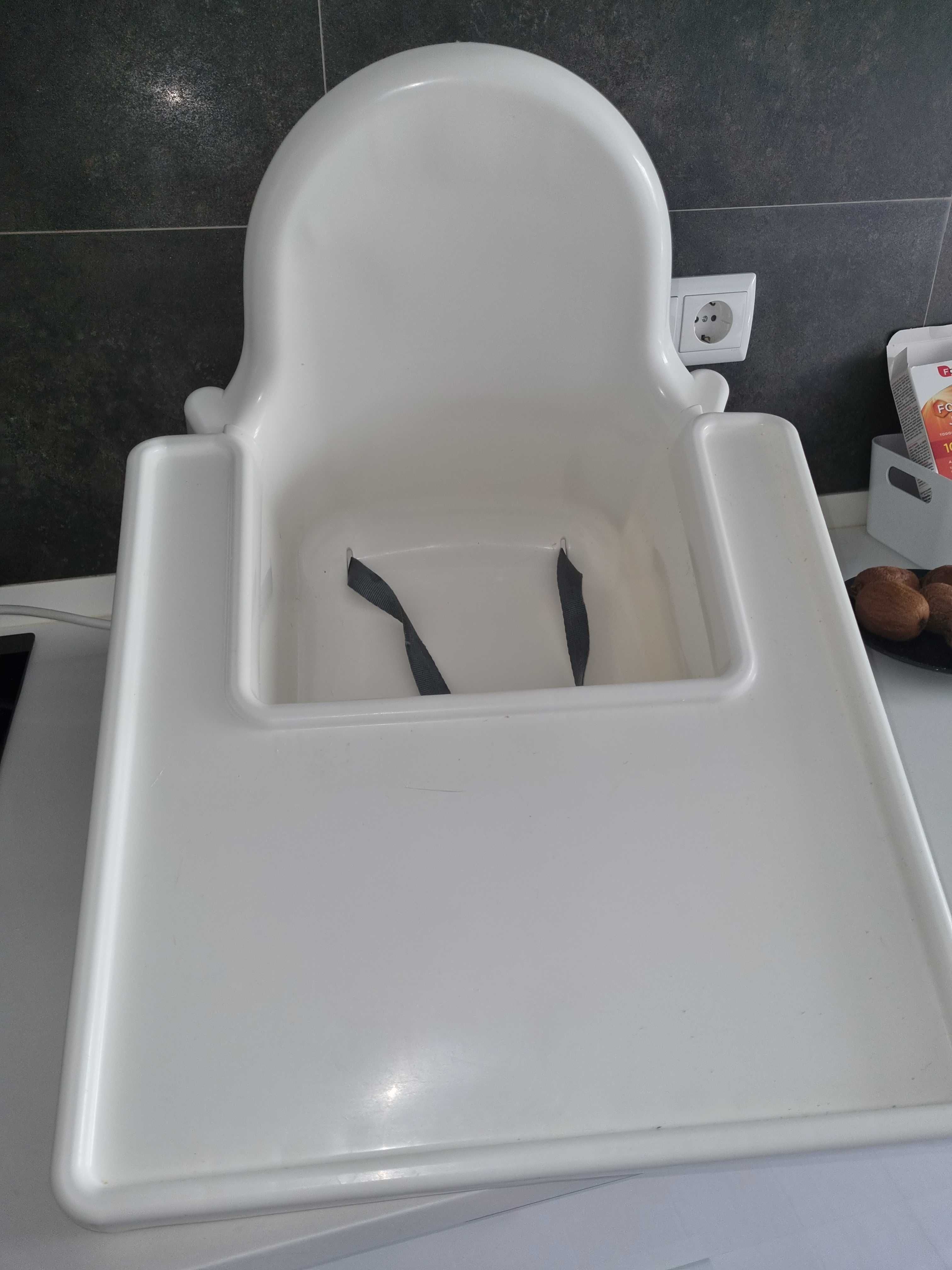 Cadeira de refeiçao para bebé ikea