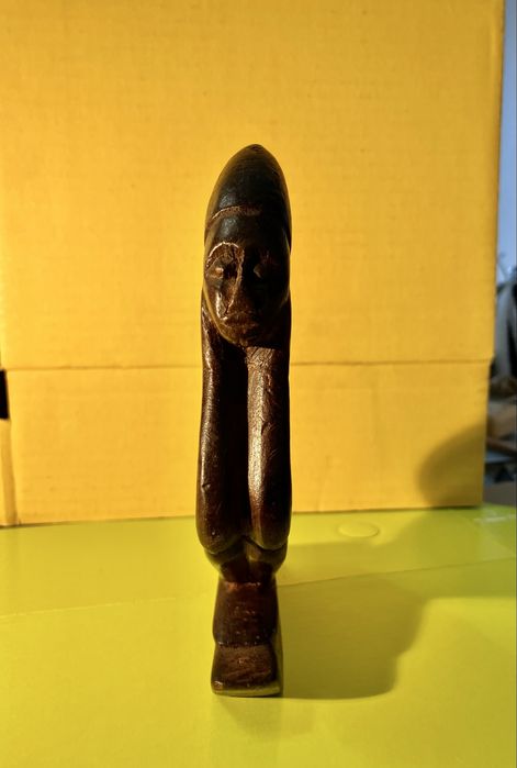 Pequena Estatueta africana