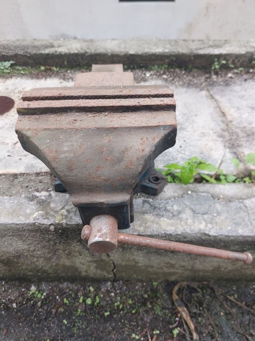 Torno fixo de bancada giratório