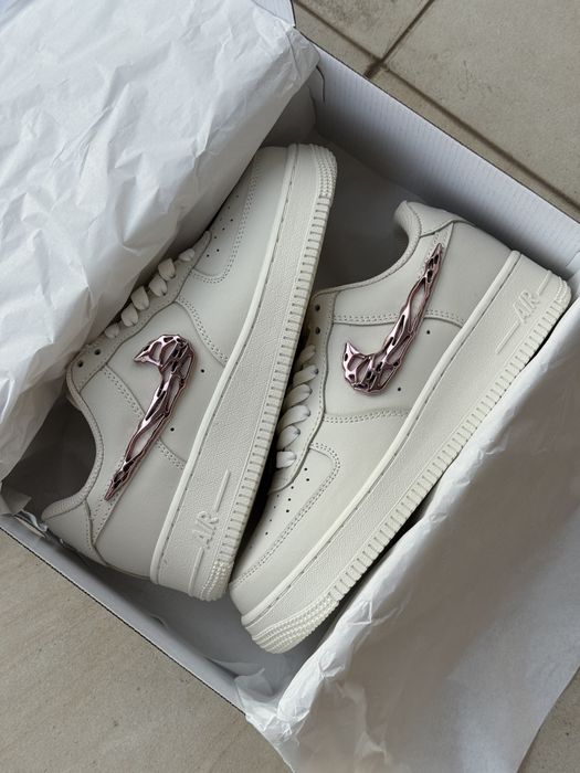 Nike Air Force 1 Low ‘Molten Metal Pink Swoosh ‘