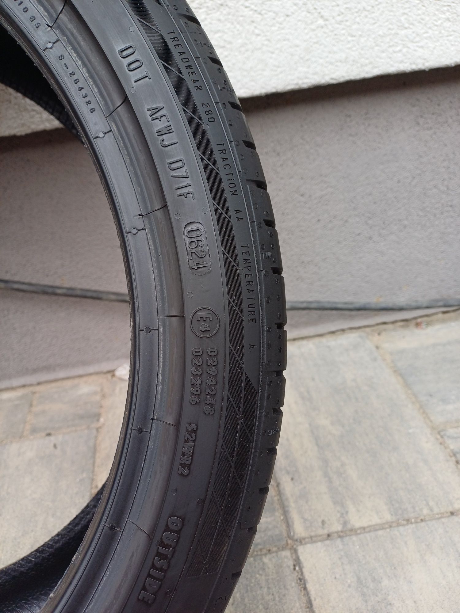 215/40R18 89W 2xContinental 2024 demo