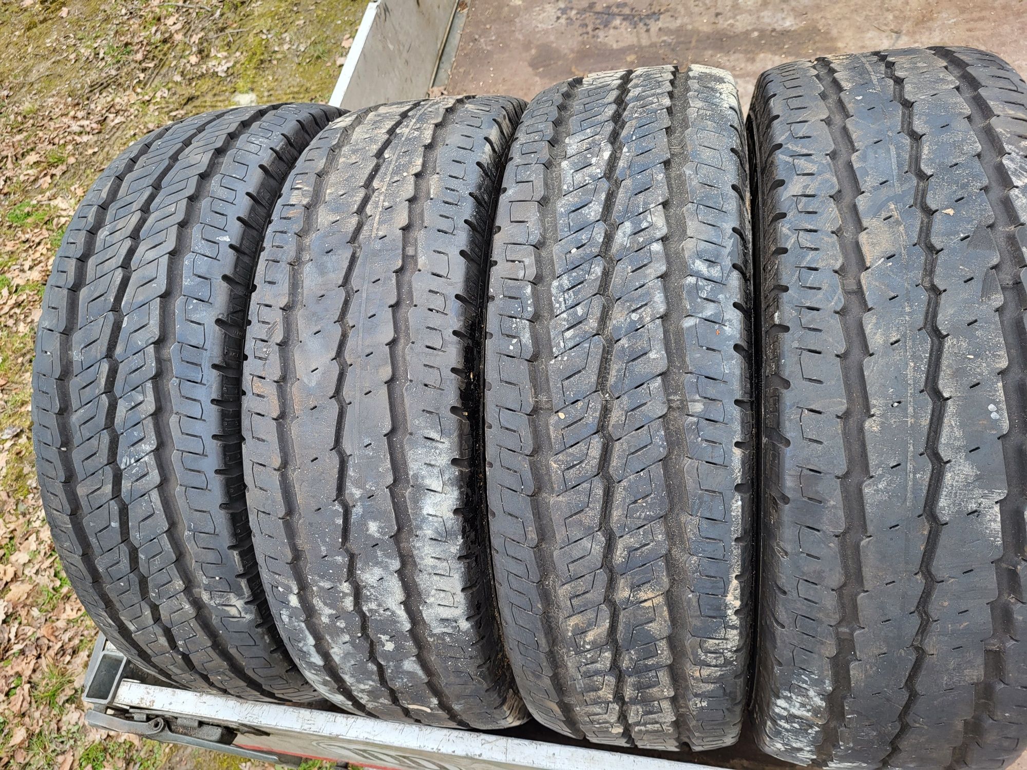 Opony 225/75r16cp