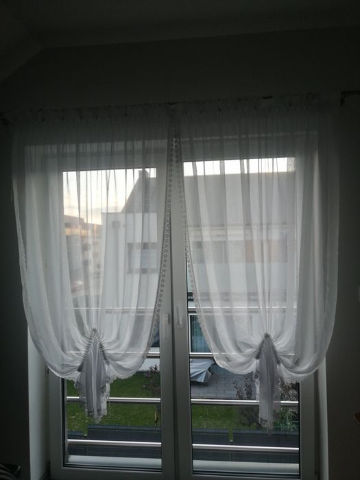 Piękne firany ala dzwony z gipiurą