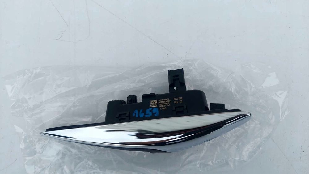 Tesla model 3 камера в крило рест дорест нове / б.у