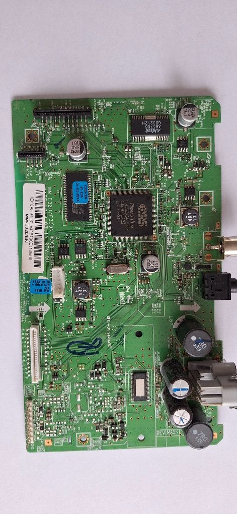 Sprzedam zasilacz do miniwieży samsung wraz z pilotem sprawny 100%