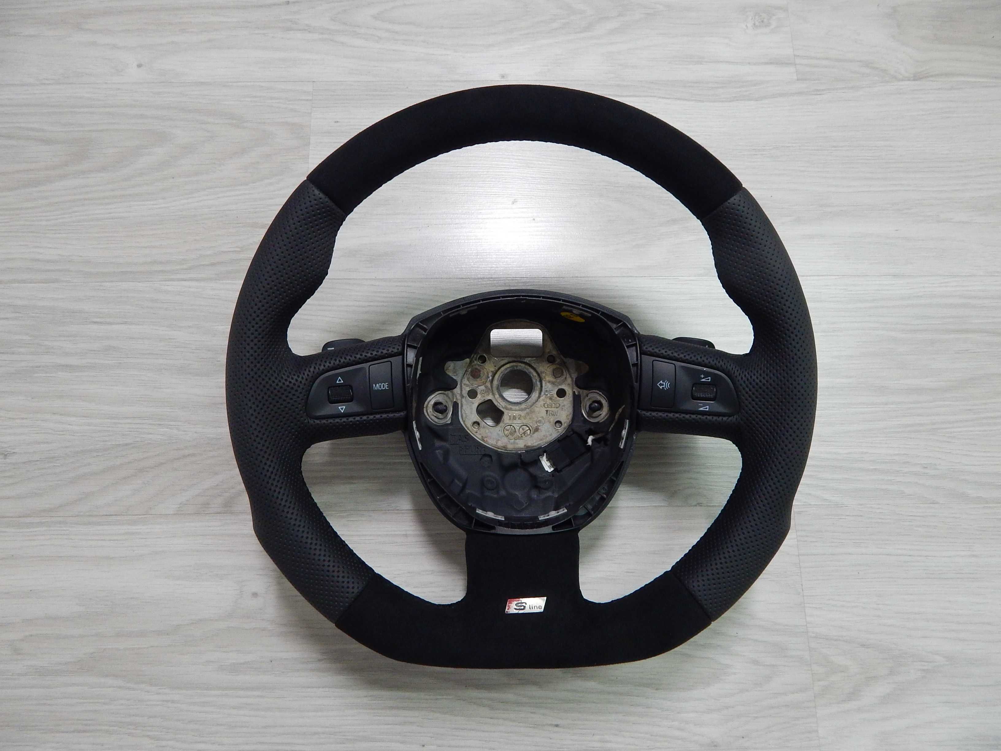 Audi A4 B7 B8 A6 C6 Q7 - kierownica sport łopatki alcantara S-Line 4F0