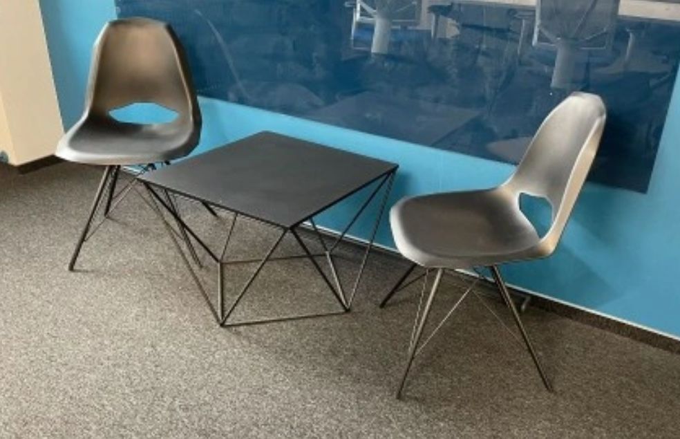 Stolik kawowy i 2 krzesla - czarne, loftowe