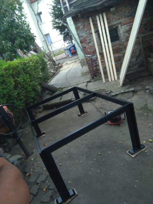 SPRZEDAM duży i ciężki stół ogrodowy transport gratis