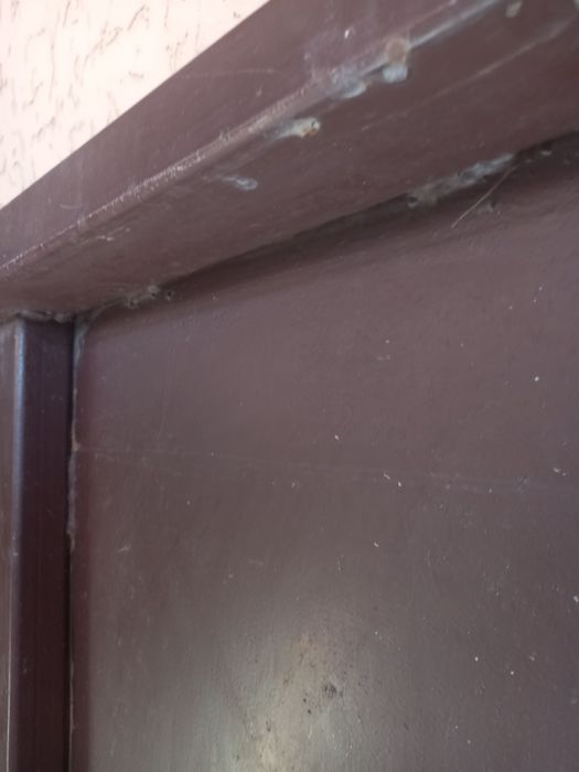 Металічні гаражні ворота