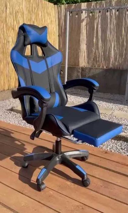 Кресло компьютерное офисное игровое геймерское с подставкой для ног