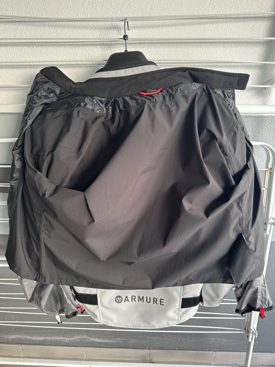 Casaco de moto de verão Armure Milan Vented Ivory / Red tamanho S
