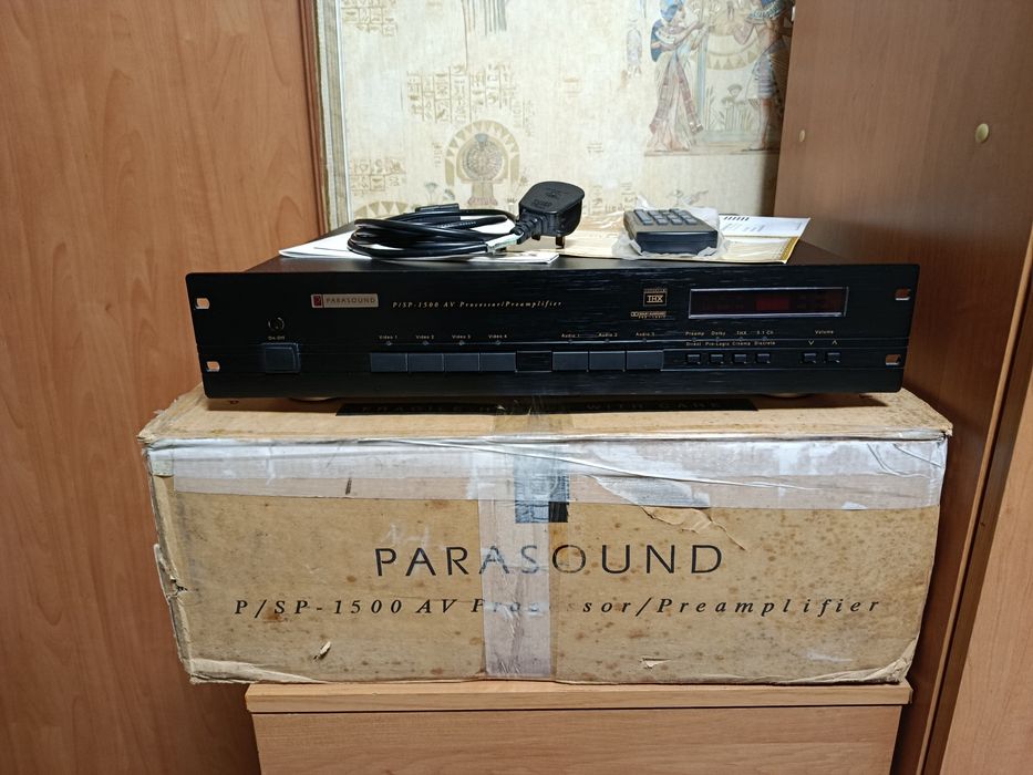Предварительный усилитель Parasound p/sp-1500.Новый
