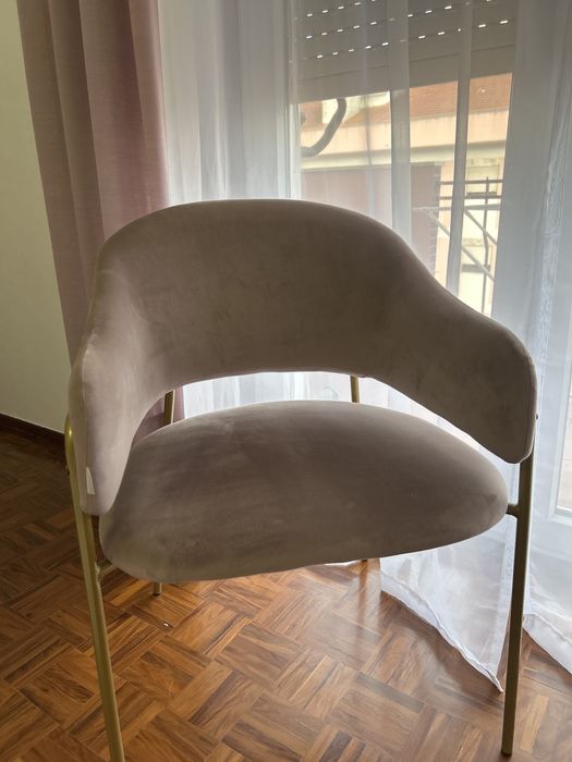 Cadeiras de sala Rosa