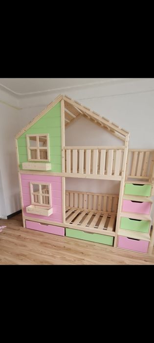Łóżko piętrowe drewniane domek +kolor
