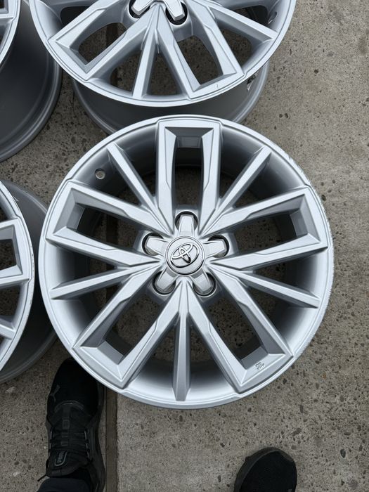 Диски 17 5.114,3 ЕТ40 7,5jx17H2 Toyota Corolla