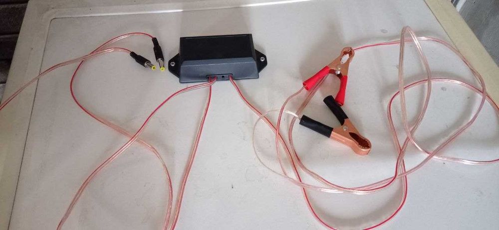 Преобразователь-бесперебойник ,  на интернет 12 вольт и роутер 9 вольт