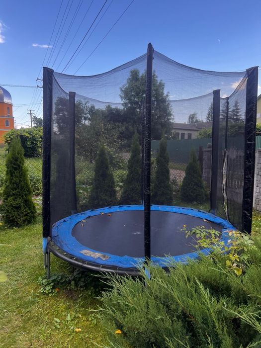 Продам батут 2.5м