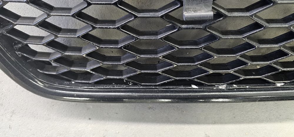 Grill plaster miodu Audi A4 RS4 B7 SLINE