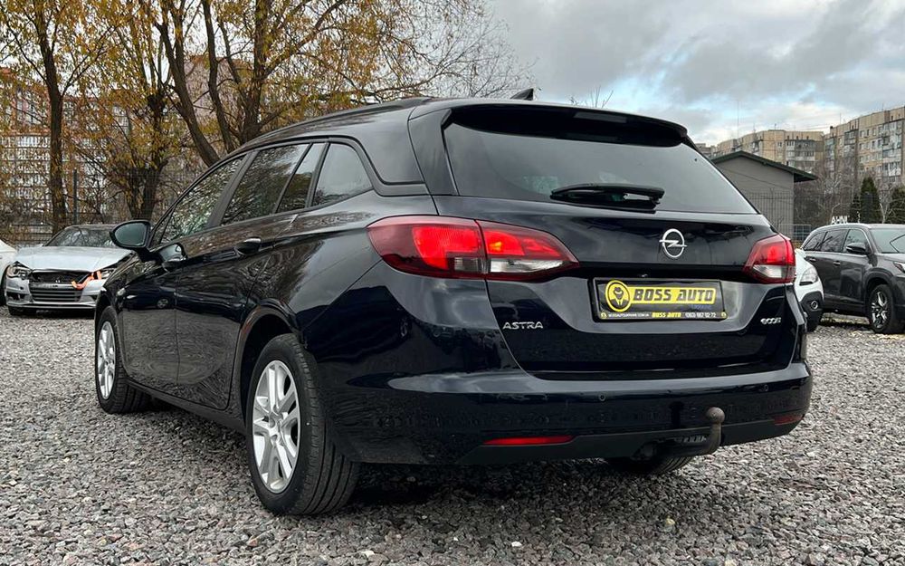 Opel Astra  2018